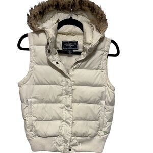 American Eagle Outfitters White Vest with Faux Fur Sz XS